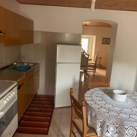 Casa Di Nonno Giovanni * Tripi